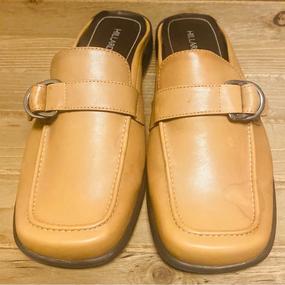HILARD & HANSON women's size 6 slip on loafers. Upper leather - Picture 1 of 7